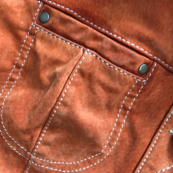 Danier orange washable leather jacket with white top stitching - Picture 4 of 14